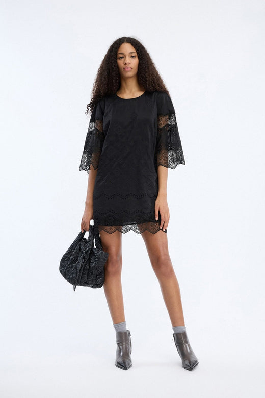 Munthe - Vansina 263130326324 - 2 - Black