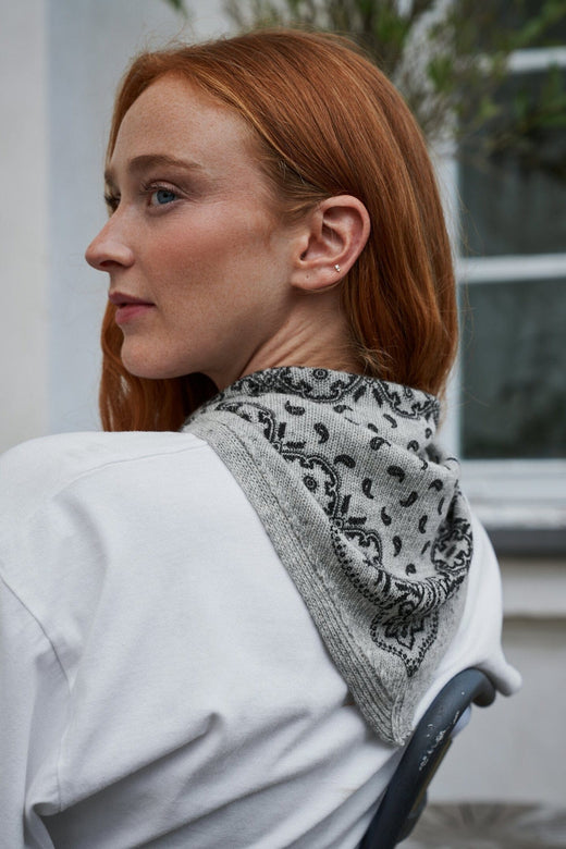 Neo Noir - Ariya Paisley Knit Scarf 171220 - 133 - Grey Melange Tørklæder 