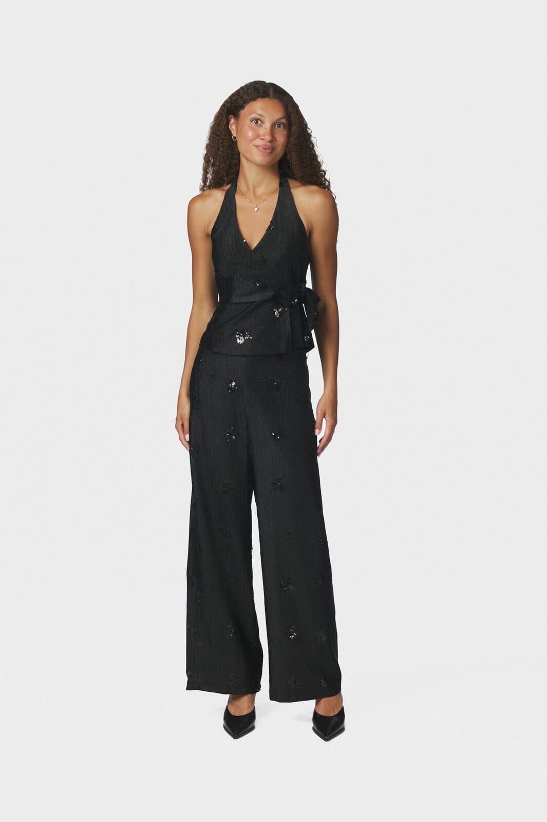Neo Noir - Harlen Sequins Halterneck Top 170552 - 100 - Black