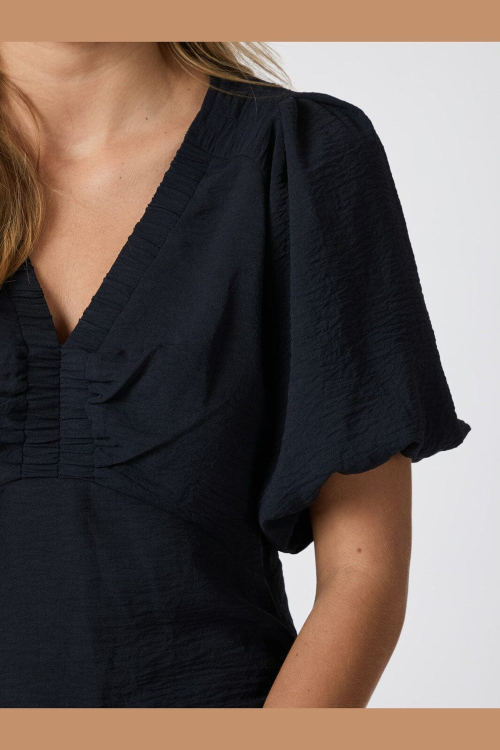 Neo Noir - Irina Structure Blouse 165910 - 141 - Navy