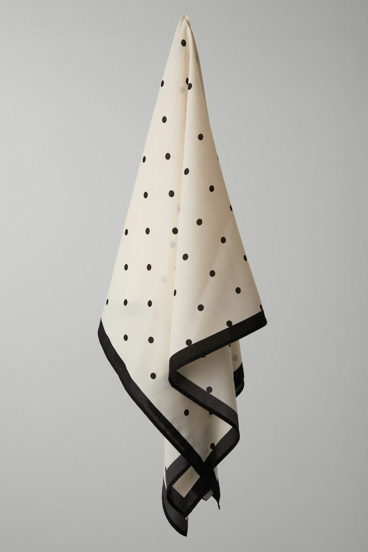 Neo Noir - Tamma Big Dot Scarf 167851 - 121 - Off White