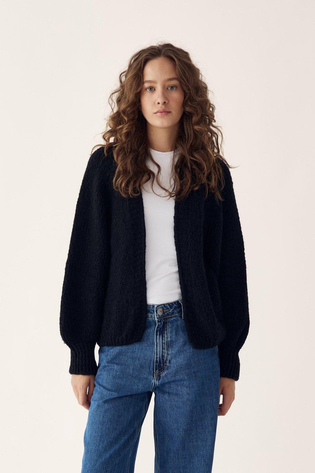 Noella - Fora Knit Cardigan - 004 Black Cardigans 