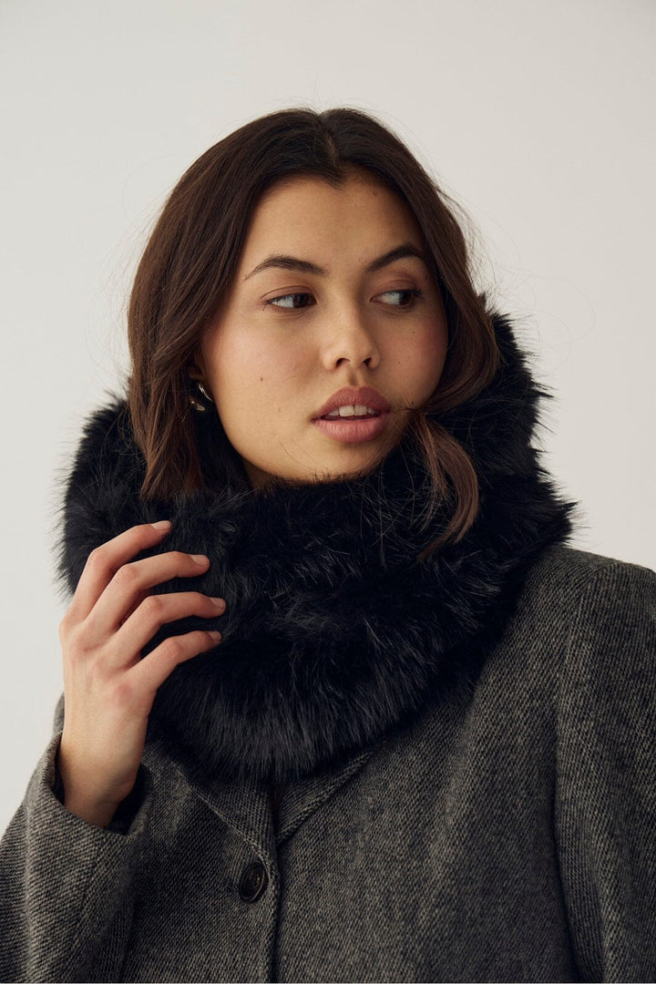 Noella - N-Mimma Snood 16910002 - 004 - Black