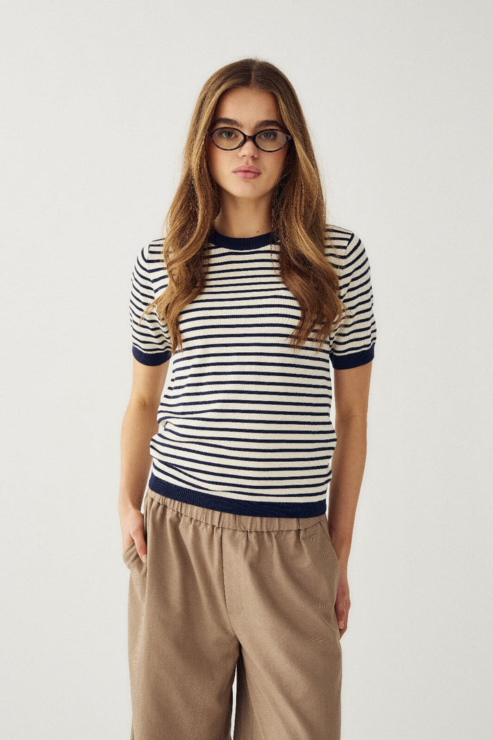 Noella - N-Muna Knit 16010001 - 1476 - Dannia Blue Stripe Strikbluser 