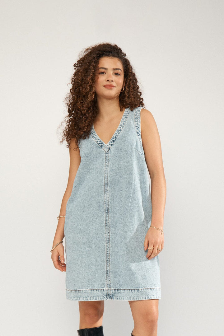 Nümph - Nuirina Dress 707030 - Light B. Stonewash Denim Kjoler 