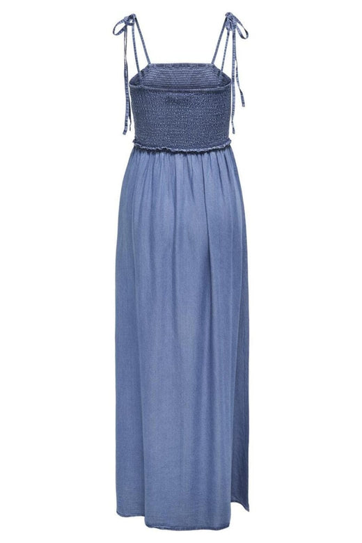 Only - Onlcharis Life Smock Maxi Dress - 4730821 Medium Blue Denim Kjoler 