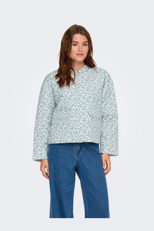 Only - Onlhallie Quilted Jacket - 4983149 Cloud Dancer Blue Ditsy