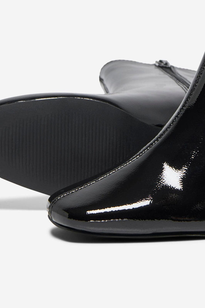 Only Shoes - Onlbrielle-1 Pu Heeled Boot - 4842706 Black Wrinkled Patent