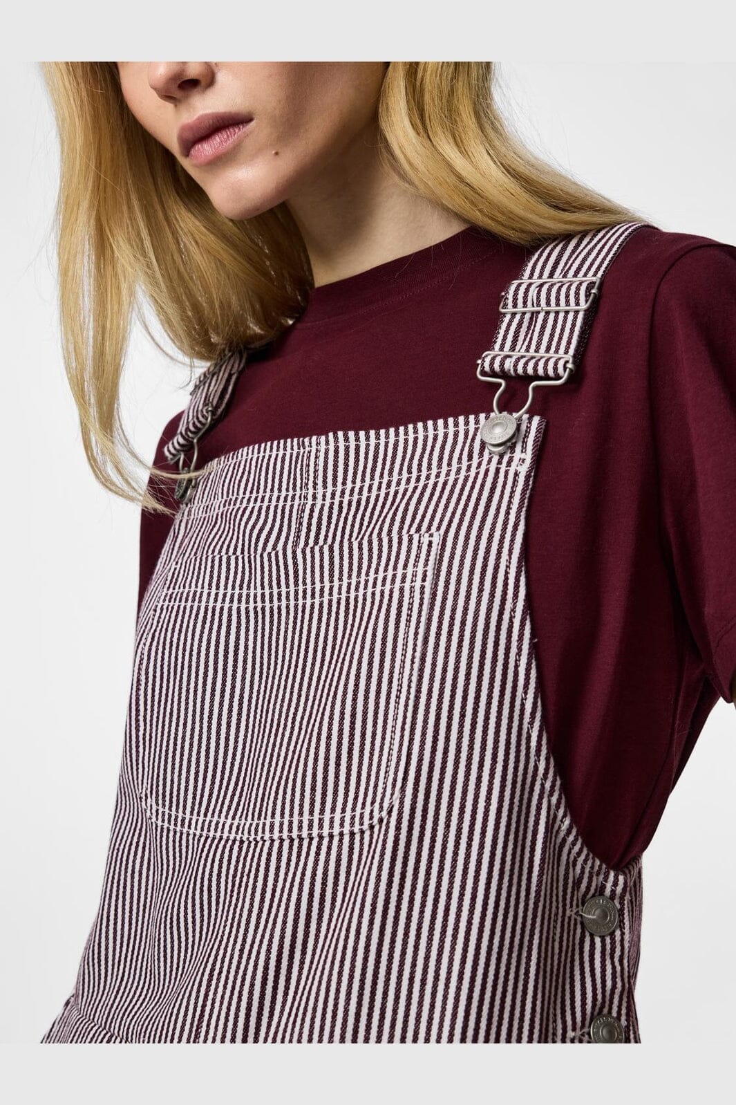 Pieces - Pcallo Dungaree Fsy - 5105194 Winetasting Cloud Dancer