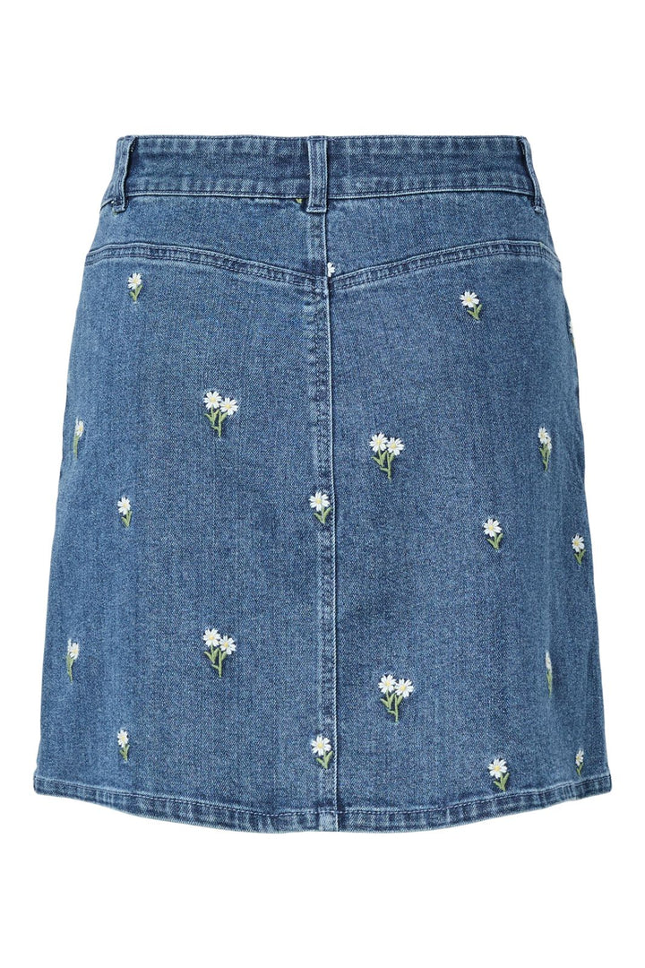 Pieces - Pcflora Short Denim Emb Skirt - 5068174 Medium Blue Denim White Flower Embroidery