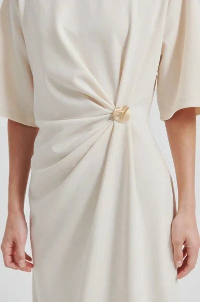 Second Female - Liana Dress 60498 - 0512 Soft Beige Kjoler 