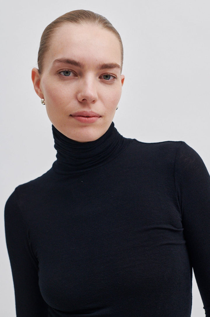 Second Female - Matima T-Neck Tee 55201 - 8001 Black T-shirts 