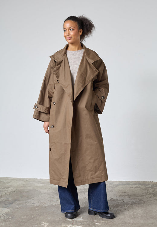 Sisters Point - Dar-N.Trench1 19472 - 210 - Teak Jakker 