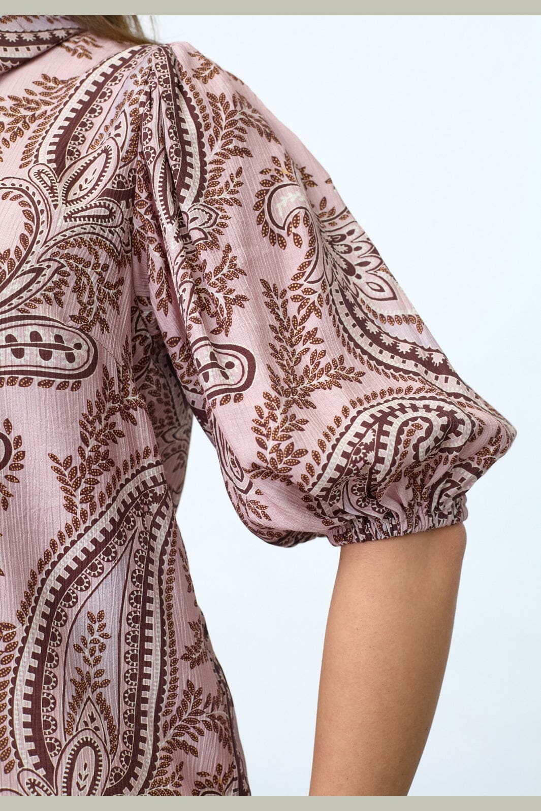 Sisters Point - Ella-Sh85 19993 - 804 - Mauve Paisley