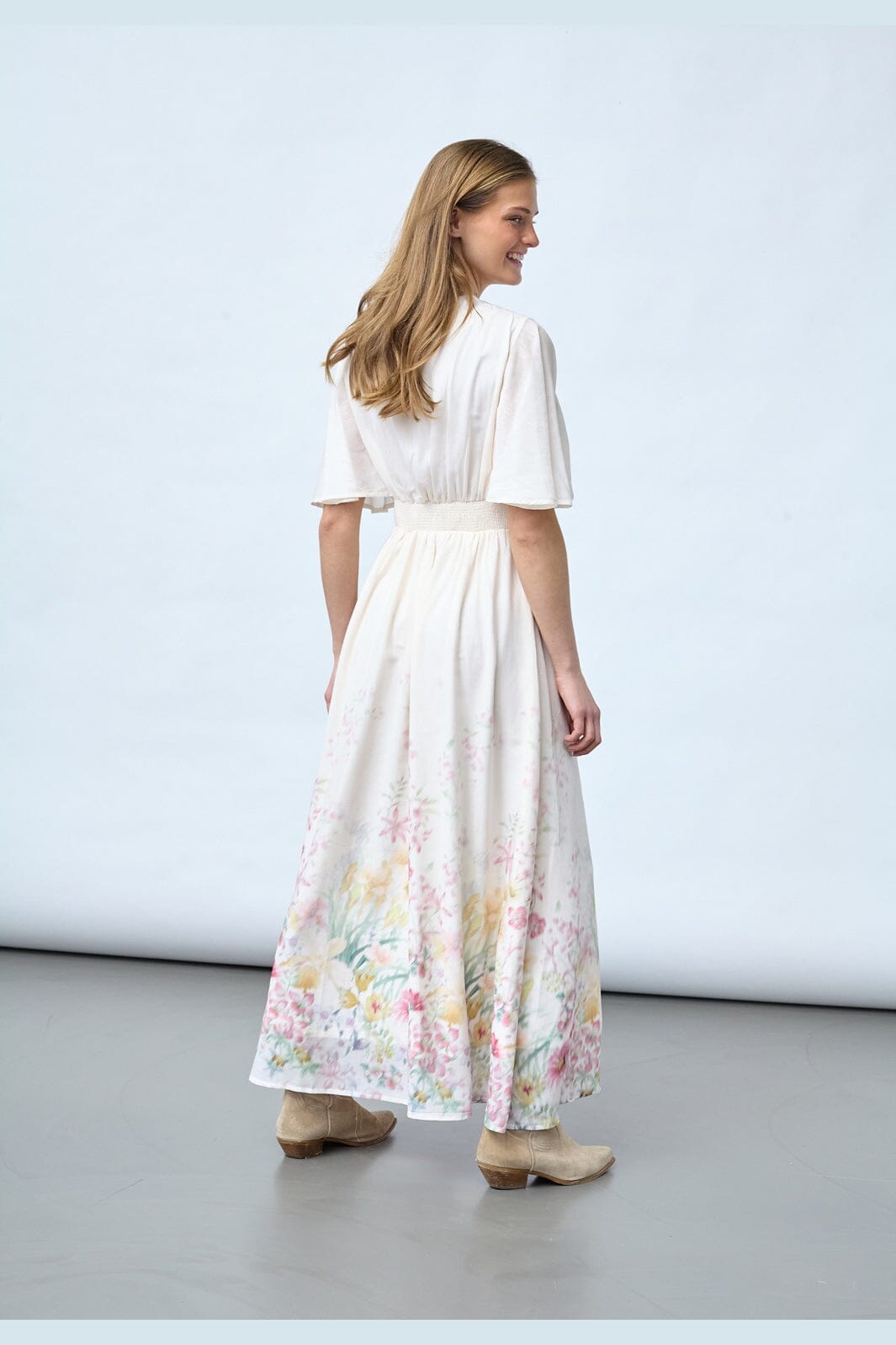 Sisters Point - Gisela-Dr25 19879 - 811 - Cream/Flower