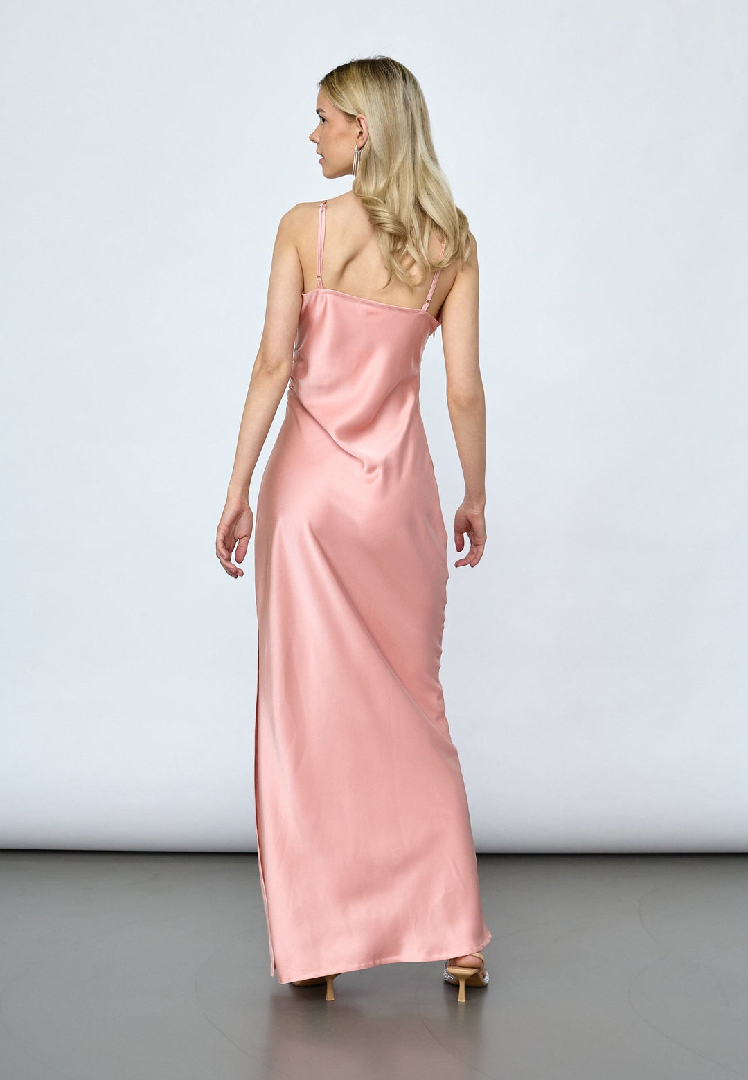 Sisters Point - N.Ero-Dr 17655 - 649 - Salmon Kjoler 