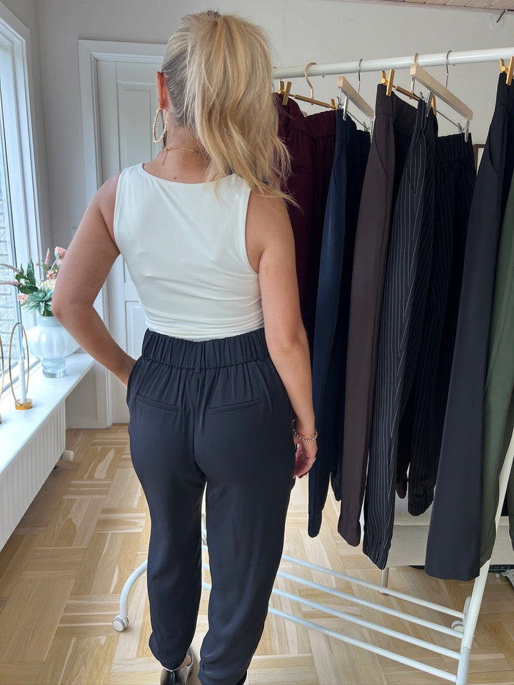 Valentin Studio - Pretty Pants - Navy Bukser 